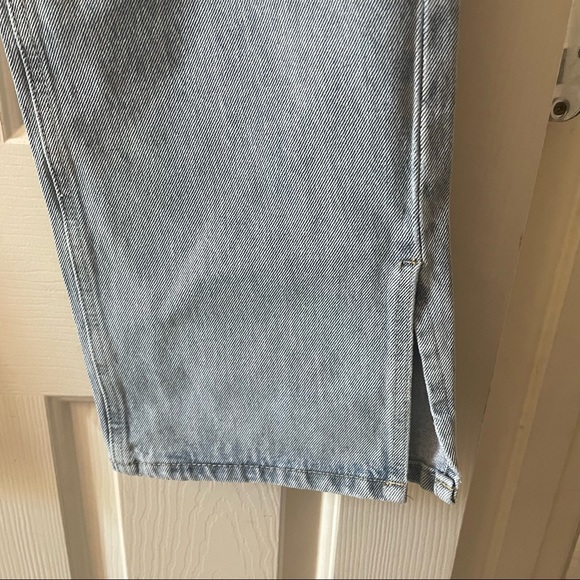 🔥 NWT Fashion Nova Side Slit Blue Jeans - Picture 3 of 4